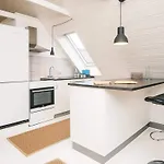 4 Person In Апартаменты