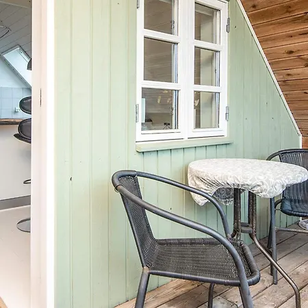 4 Person In アパート *