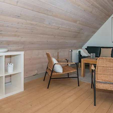 4 Person In アパート *